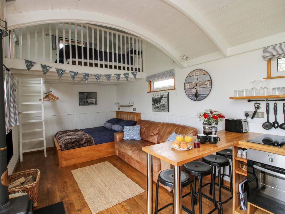 Shepherds Cabin At Titterstone Farden Extérieur photo