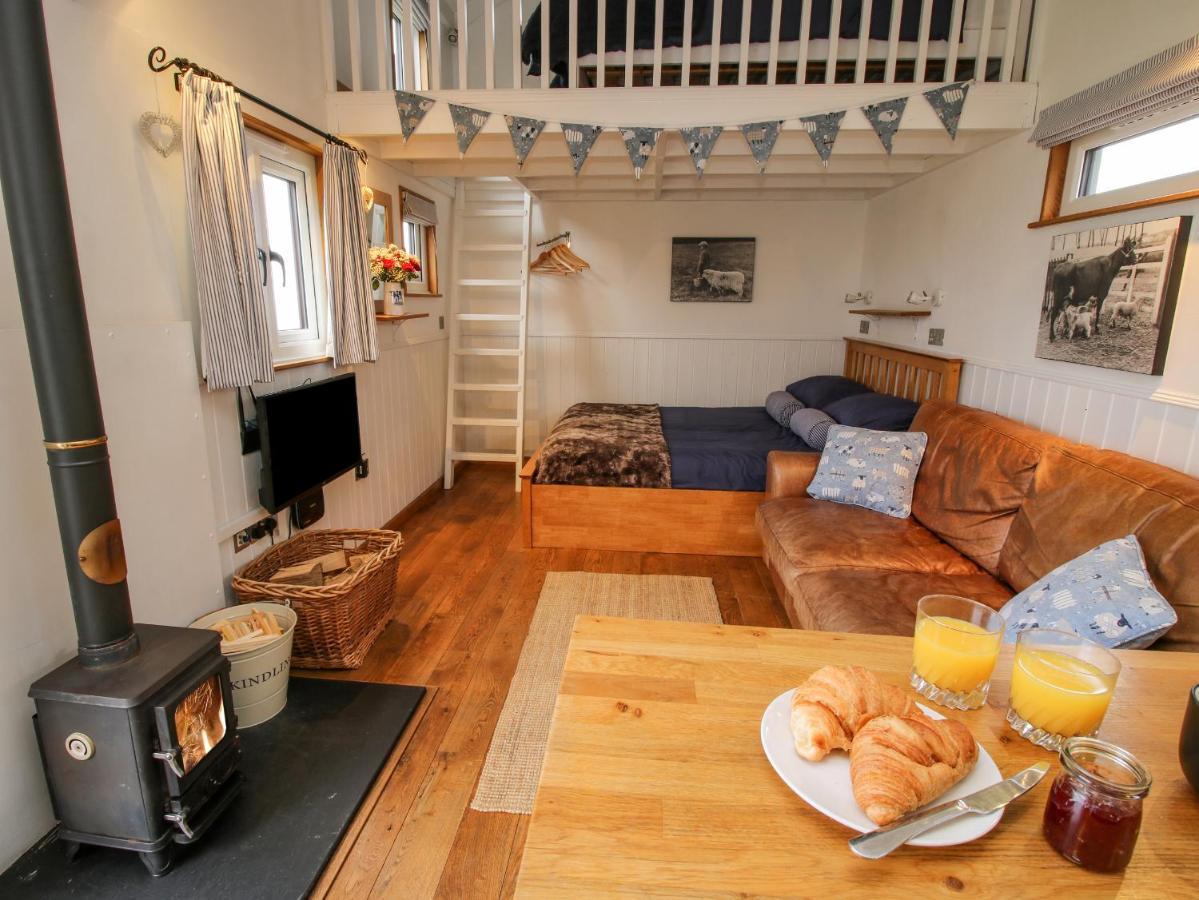 Shepherds Cabin At Titterstone Farden Extérieur photo