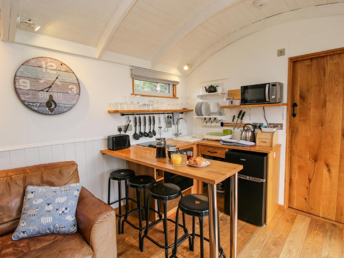 Shepherds Cabin At Titterstone Farden Extérieur photo