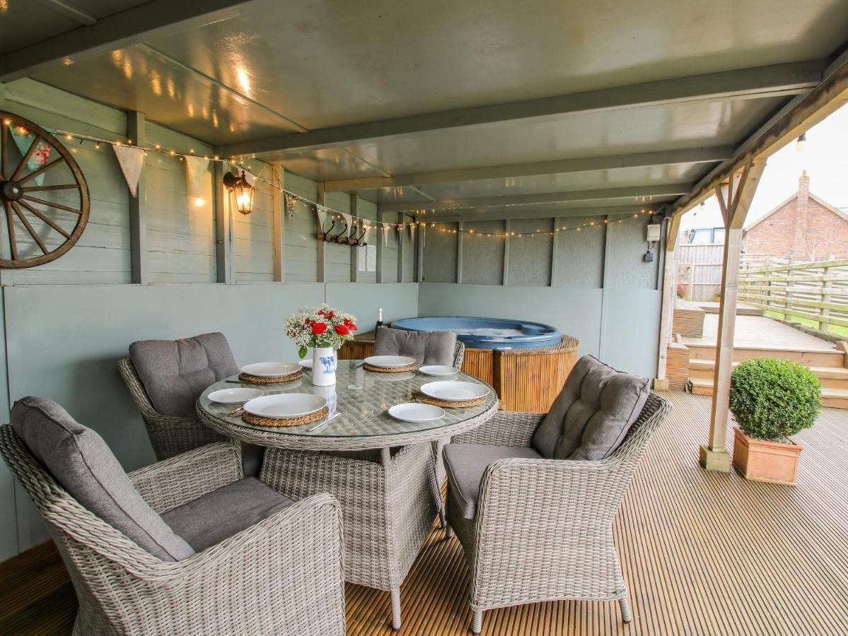 Shepherds Cabin At Titterstone Farden Extérieur photo